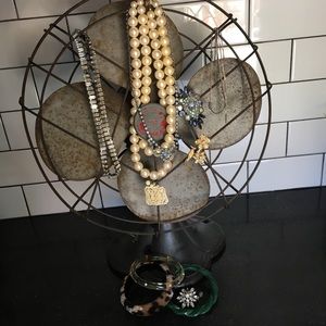 Collection lot of mostly vintage jewelry!